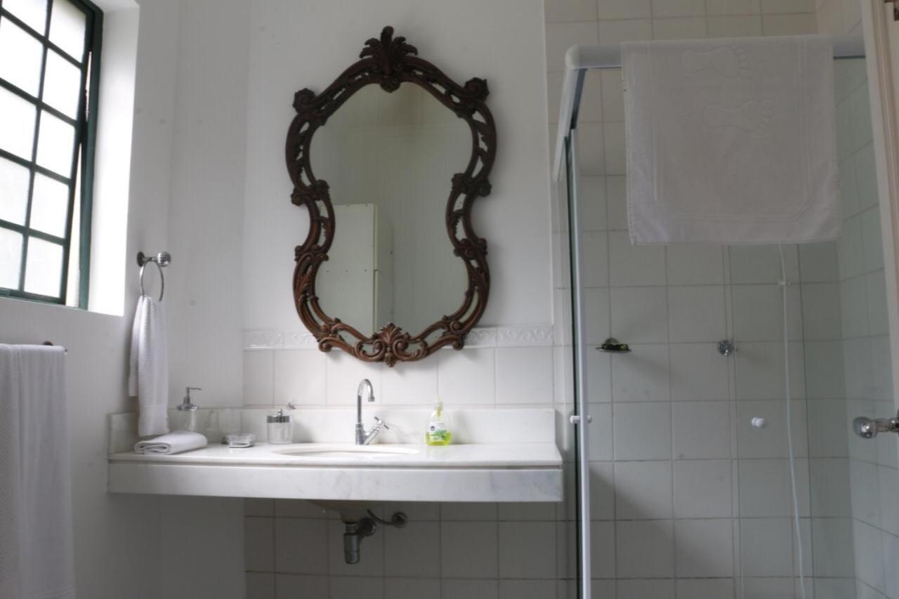 Villa Serena Bed & Breakfast Ембу Екстериор снимка