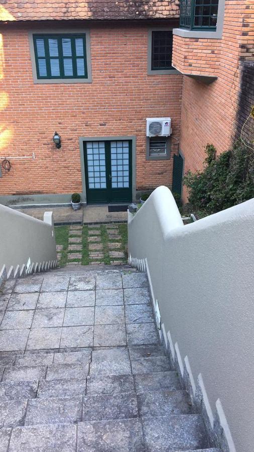 Villa Serena Bed & Breakfast Ембу Екстериор снимка