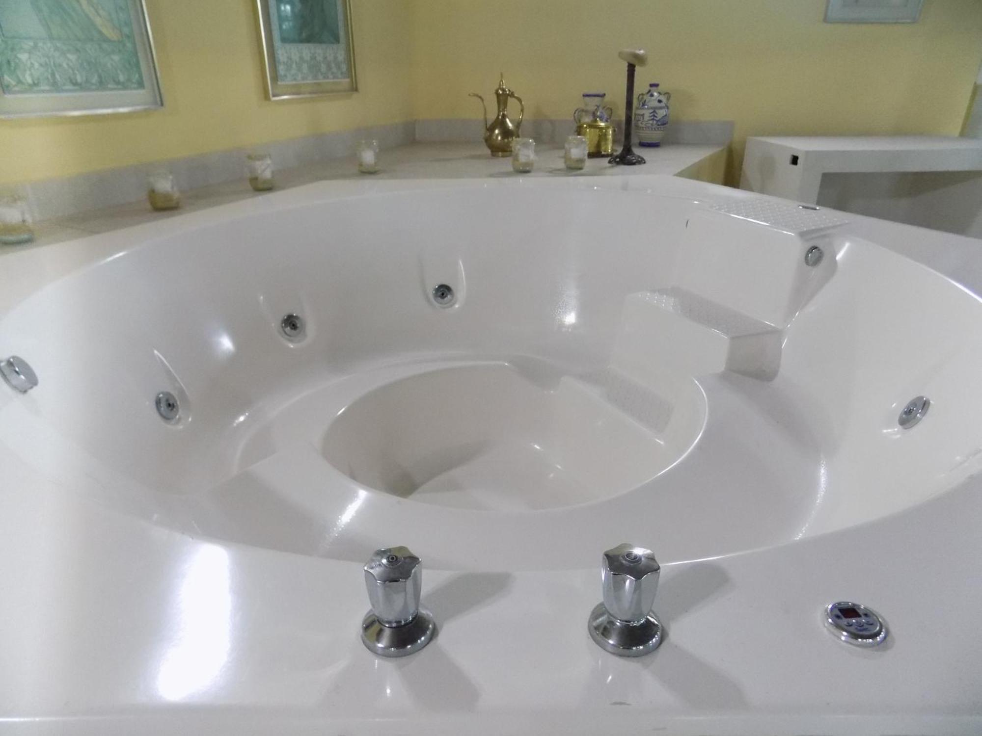 Villa Serena Bed & Breakfast Ембу Екстериор снимка