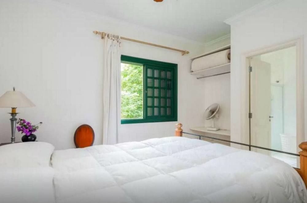 Villa Serena Bed & Breakfast Ембу Екстериор снимка