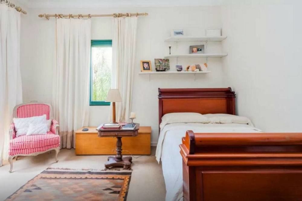 Villa Serena Bed & Breakfast Ембу Екстериор снимка