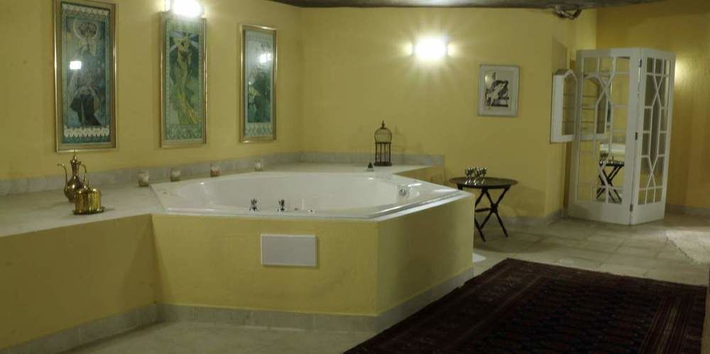 Villa Serena Bed & Breakfast Ембу Екстериор снимка