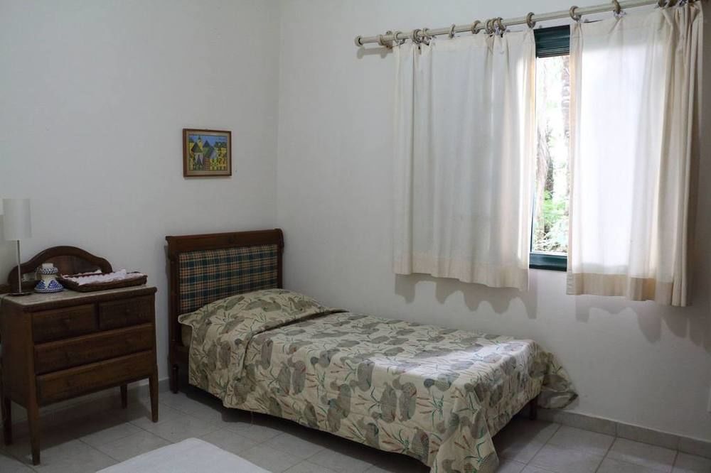 Villa Serena Bed & Breakfast Ембу Екстериор снимка
